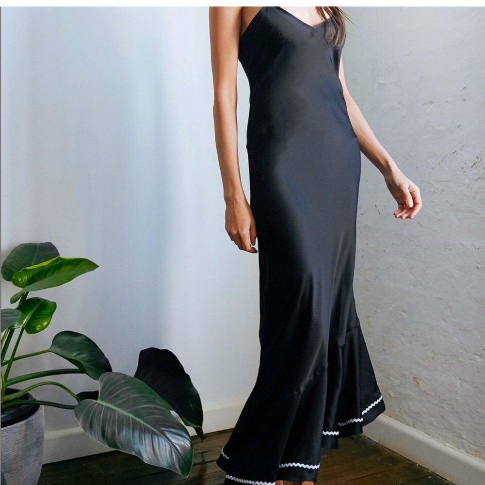 Myra swim resort wear scallop black dress side medium mano dress silk